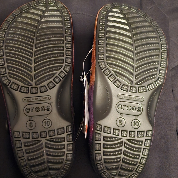 Hocus Pocus Crocs - Picture 2 of 3